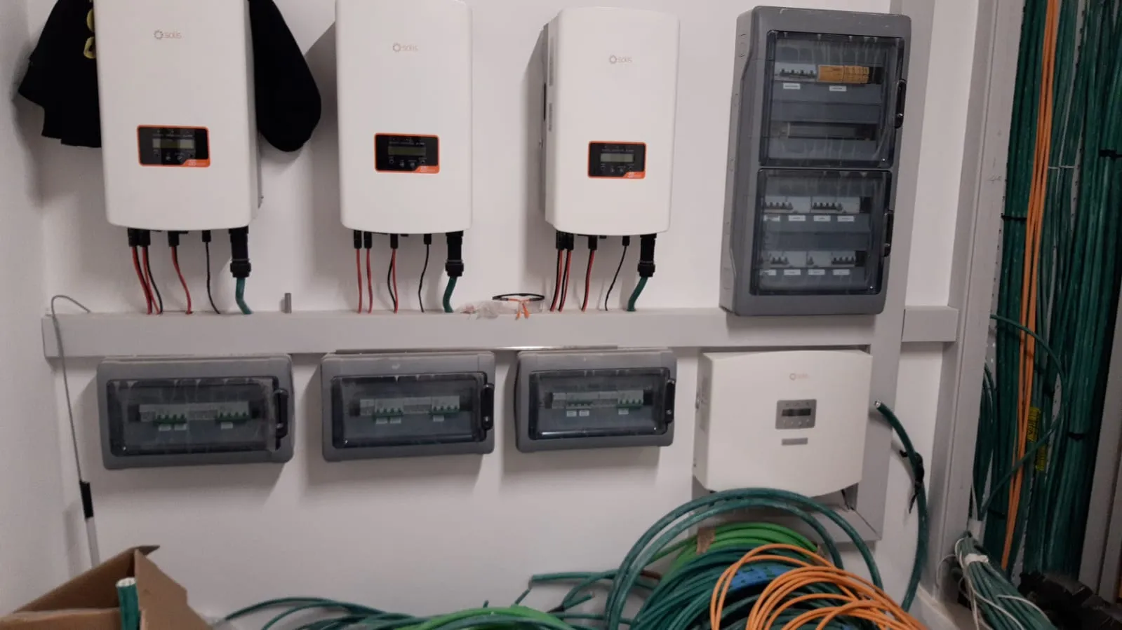 Instalación placas soalres empresas y particulares (13)